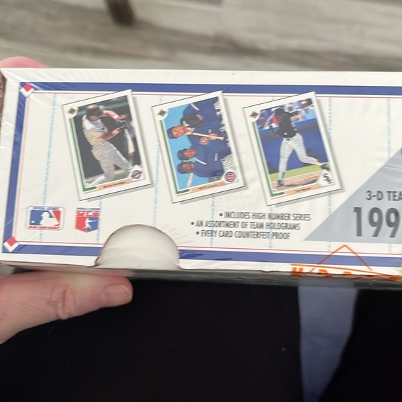 ⚾️1991 UPPER DECK 3-D HOLOGRAMS & BASEBALL CARDS NEW UNOPENED COMPLETE SET - Picture 5 of 8